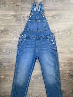 GAP Medium Blue Denim Women's Overalls - Casual Fit